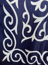 Load image into Gallery viewer, Beautiful Motif Beach Sarong &amp; Shawl