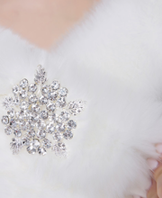 Load image into Gallery viewer, White Faux Fur Shawl With Brooch