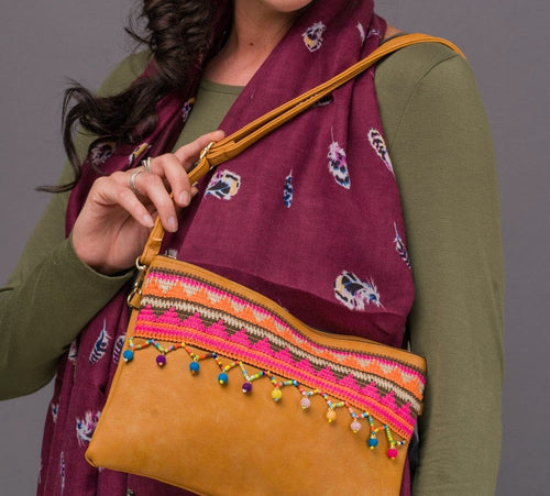 Symi Clutch Shoulder Bag